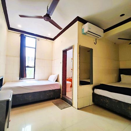 Hotel The Livin Residency Visakhapatnam Zewnętrze zdjęcie