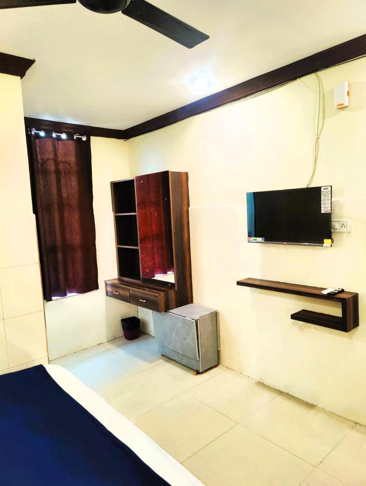 Hotel The Livin Residency Visakhapatnam Zewnętrze zdjęcie