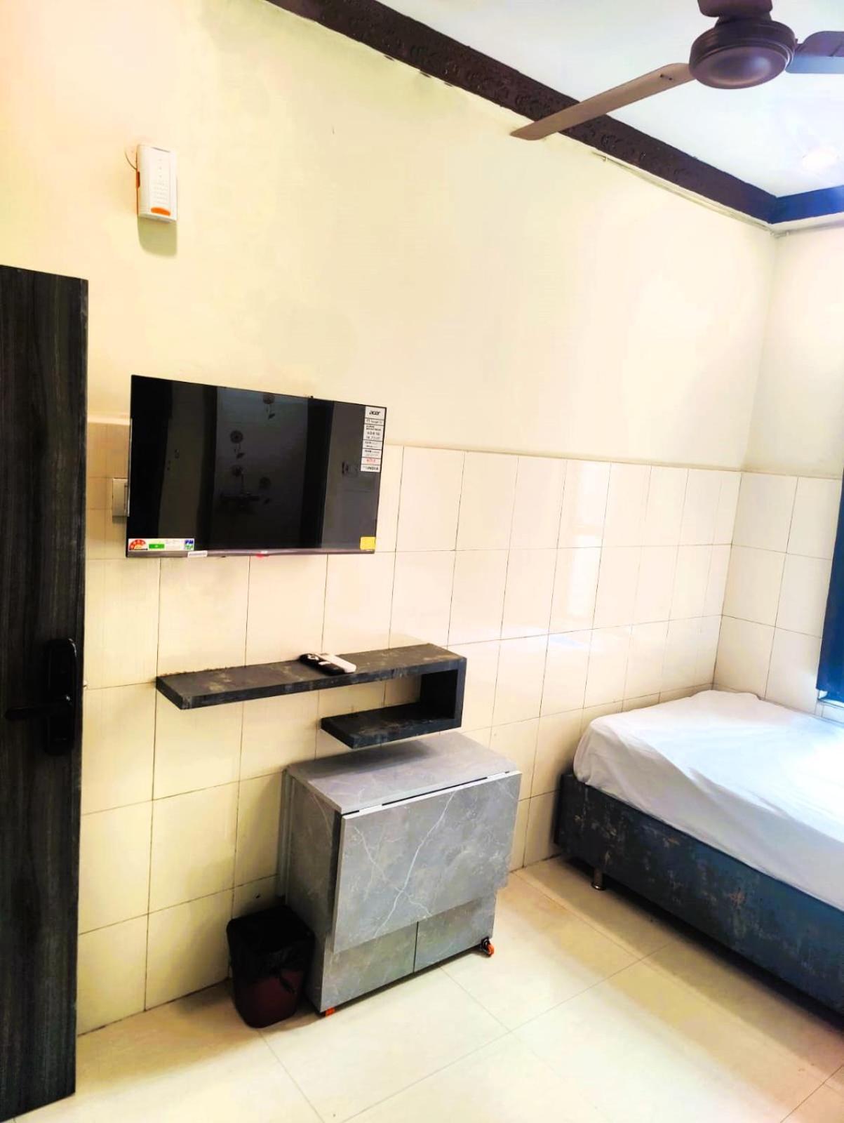 Hotel The Livin Residency Visakhapatnam Zewnętrze zdjęcie