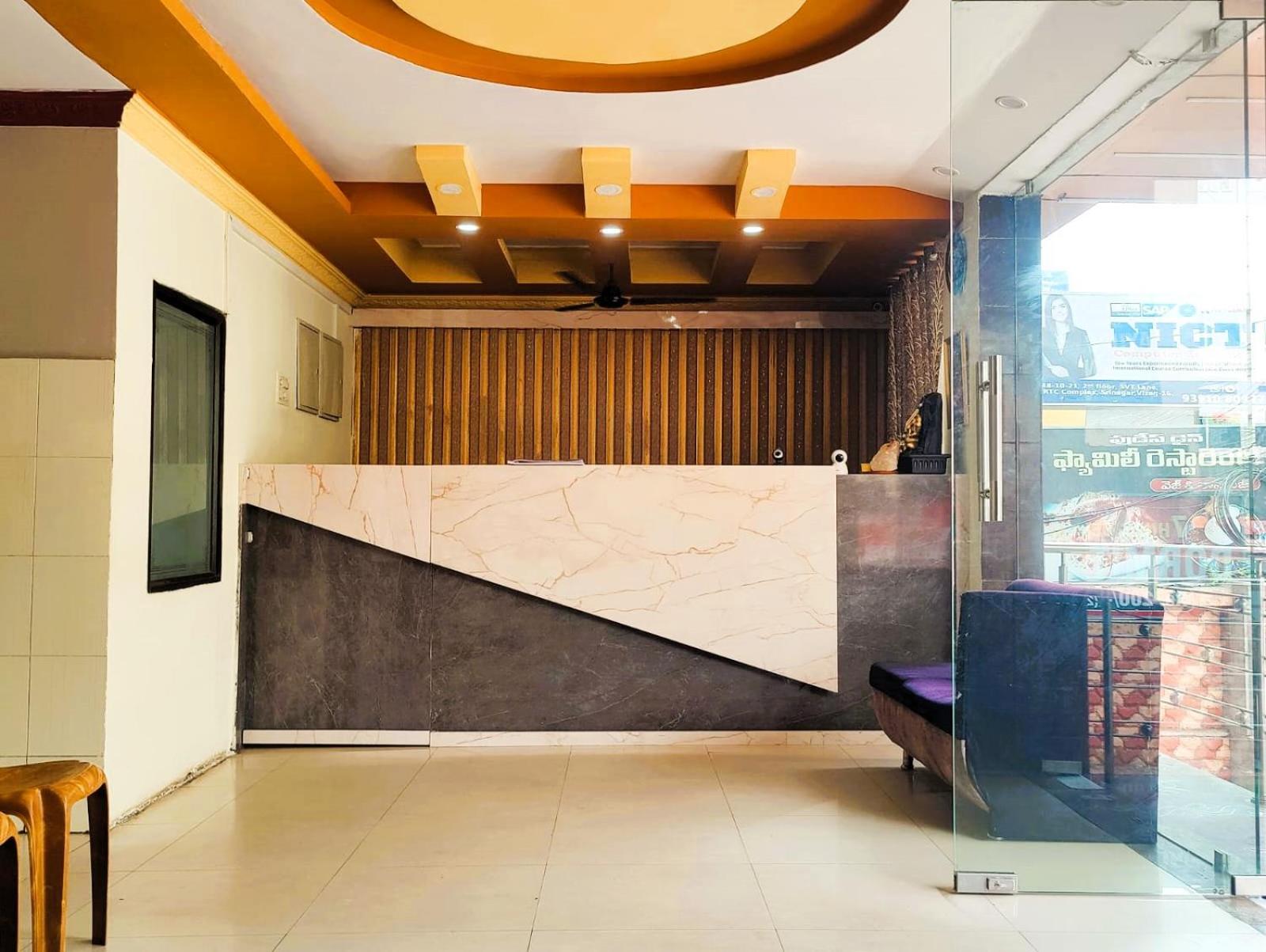 Hotel The Livin Residency Visakhapatnam Zewnętrze zdjęcie